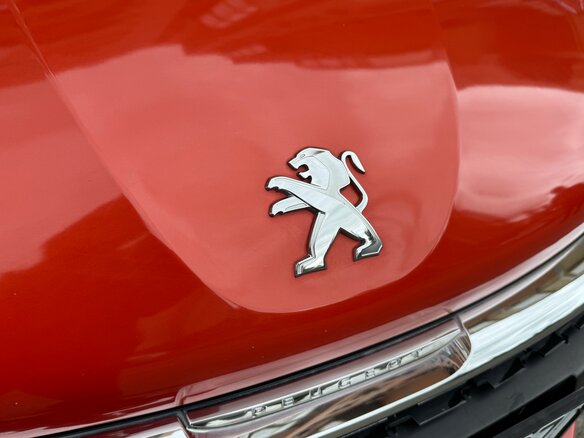 2017 Peugeot 208 I Рестайлинг, оранжевый, 1200000 рублей - вид 24