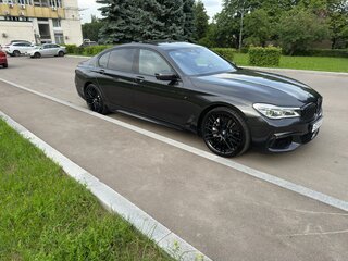 2015 BMW 7 серии Long 750Li xDrive VI (G11/G12), чёрный, 2700000 рублей, вид 5