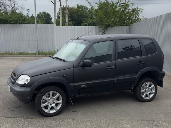 2004 Chevrolet Niva I, чёрный, 300000 рублей - вид 11