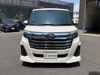 2021 Toyota Roomy I Рестайлинг, белый, 1100000 рублей, вид 1