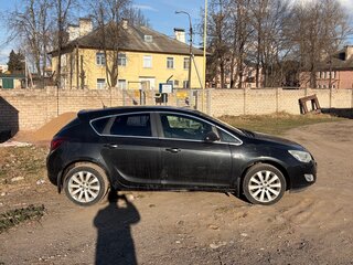 2011 Opel Astra J, чёрный, 499000 рублей, вид 4