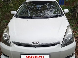 2004 Toyota Wish I, белый, 850000 рублей, вид 2