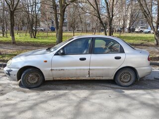 1998 Daewoo Lanos, серебристый, 95000 рублей, вид 3