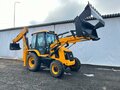 2024 JCB 3DX, жёлтый