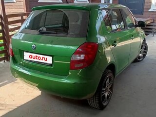 2011 Skoda Fabia II Рестайлинг, зелёный, 360000 рублей, вид 5