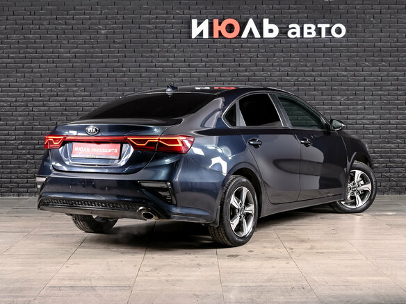 2020 Kia Cerato IV, синий, 1970000 рублей - вид 4