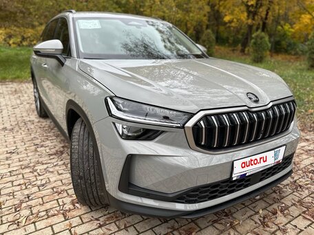 2026 Skoda Kodiaq II, серый, 6097000 рублей, вид 4
