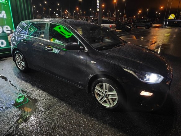 2018 Kia Ceed III, чёрный, 1400000 рублей - вид 5