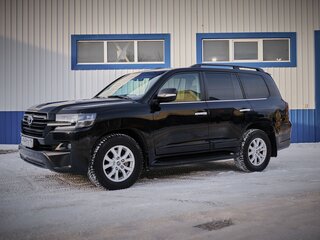 2016 Toyota Land Cruiser 200 Series Рестайлинг 2, чёрный, 6300000 рублей, вид 4