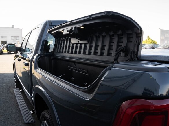 2026 Ram 1500 Crew Cab V Рестайлинг, синий, 10300000 рублей - вид 27
