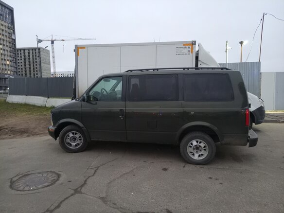 1997 Chevrolet Astro II, зелёный, 1120000 рублей - вид 4