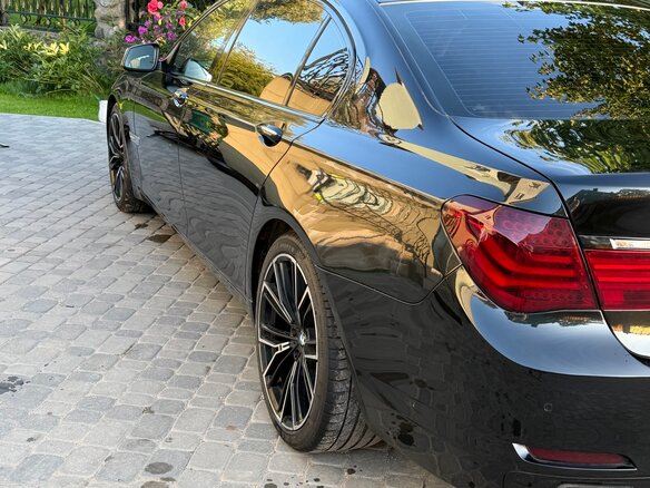 2009 BMW 7 серии Long 730Ld V (F01/F02/F04), чёрный, 1750000 рублей - вид 5
