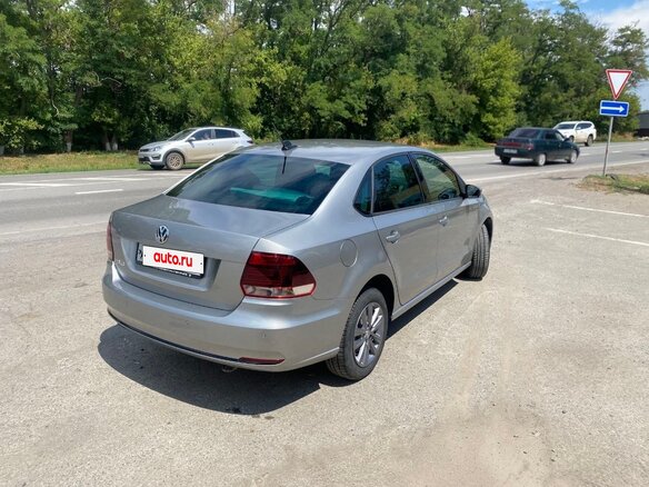 2019 Volkswagen Polo V Рестайлинг, серебристый, 1290000 рублей - вид 3