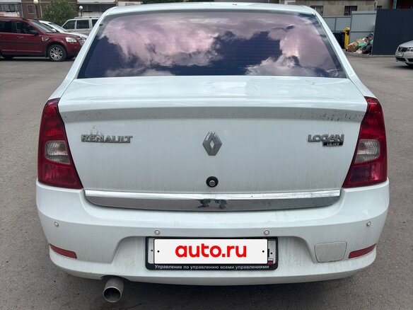 2013 Renault Logan I Рестайлинг, белый, 475000 рублей - вид 2