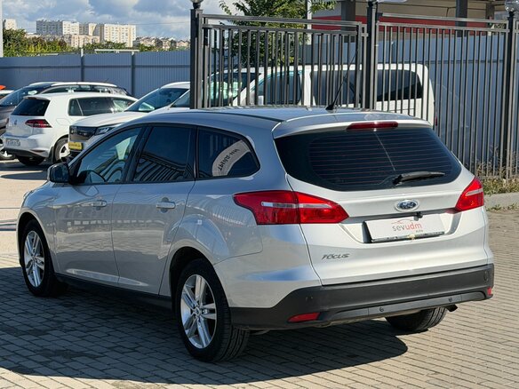 2016 Ford Focus III Рестайлинг, серебристый, 997000 рублей - вид 20