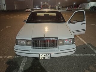 1992 Lincoln Town Car II, белый, 1250000 рублей, вид 1