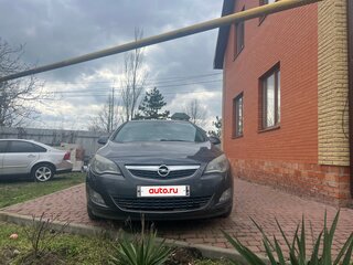2010 Opel Astra J, серый, 700000 рублей, вид 2