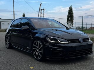 2019 Volkswagen Golf R VII Рестайлинг, чёрный, 4050000 рублей, вид 1