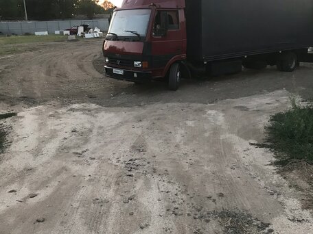 2012 TATA 613, красный, 550000 рублей, вид 3