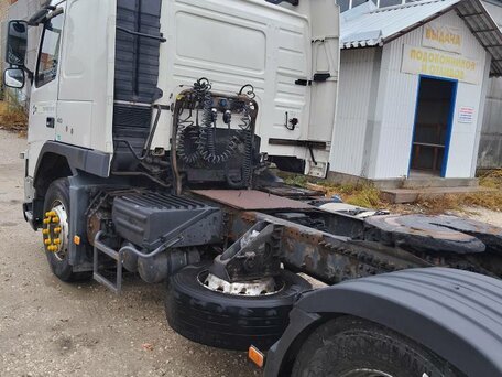 2013 Volvo FM, белый, 1670000 рублей, вид 4
