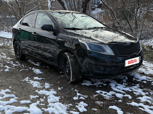 2014 Kia Rio III, чёрный, 800000 рублей - вид 1