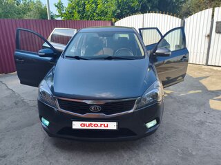 2010 Kia Ceed I Рестайлинг, серый, 700000 рублей, вид 1