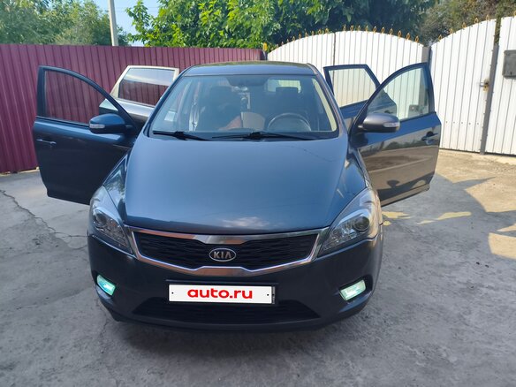 2010 Kia Ceed I Рестайлинг, серый, 670000 рублей
