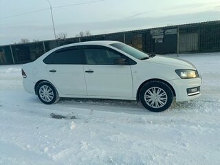 2019 Volkswagen Polo V Рестайлинг, белый, 600000 рублей, вид 3
