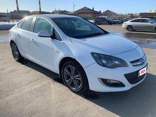 2014 Opel Astra J Рестайлинг, белый, 490000 рублей, вид 1