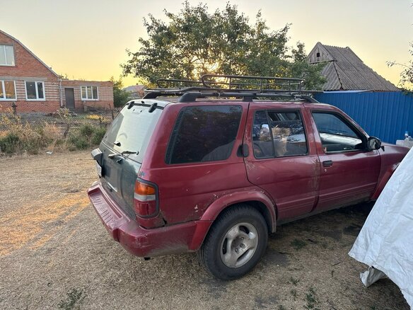 1998 Nissan Pathfinder II, пурпурный - вид 1