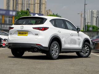 2025 Mazda CX-5 II Рестайлинг, белый, 2600000 рублей, вид 4