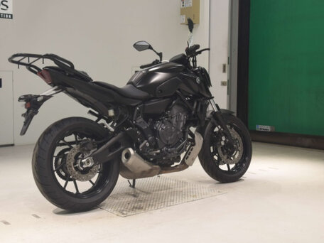 2023 Yamaha MT-07 (FZ-07), чёрный, 680000 рублей, вид 5