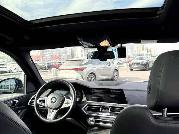 2020 BMW X7 40i I (G07), чёрный, 5250000 рублей - вид 10