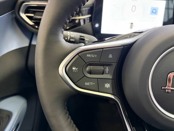 2024 Bestune T90 I, серый, 2789000 рублей - вид 13