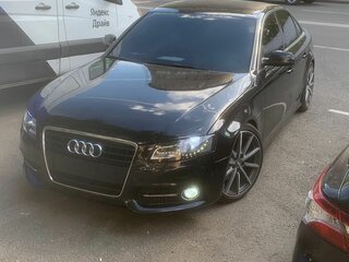 2010 Audi A4 IV (B8), чёрный, 1000000 рублей, вид 2