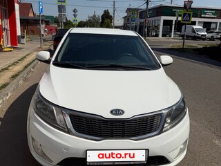 2012 Kia Rio 4-speed III, белый, 850000 рублей, вид 1