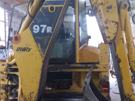 2003 Komatsu WB97R, жёлтый, 4200000 рублей, вид 3
