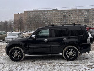 2012 Mitsubishi Pajero IV Рестайлинг 1, чёрный, 2800000 рублей, вид 3