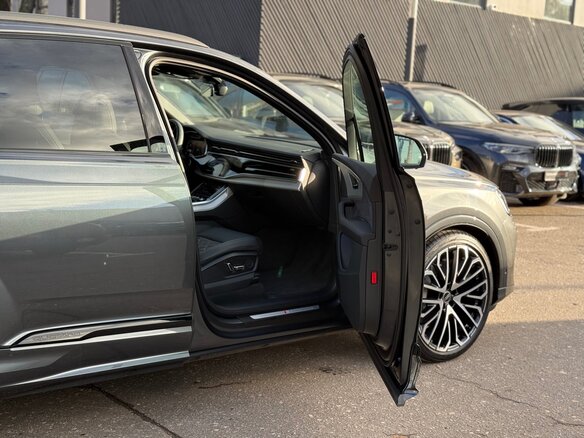 2026 Audi Q7 50 TDI II (4M) Рестайлинг 2, серый, 12790000 рублей - вид 18