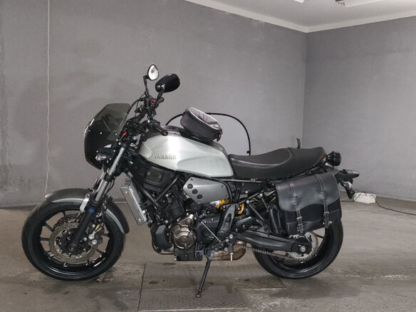 2019 Yamaha XSR700, серебристый, 600000 рублей