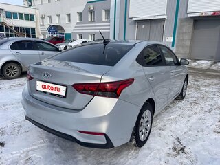 2017 Hyundai Solaris II, серебристый, 1210000 рублей, вид 5