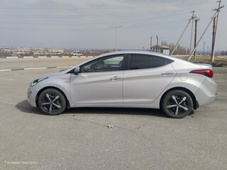 2015 Hyundai Elantra V (MD) Рестайлинг, серебристый, 1280000 рублей, вид 3