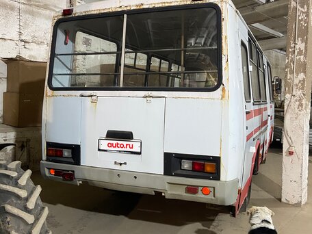 2001 ПАЗ 3205, белый, 350000 рублей, вид 1