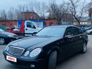 2002 Mercedes-Benz E-Класс 220 III (W211, S211), чёрный, 590000 рублей, вид 4