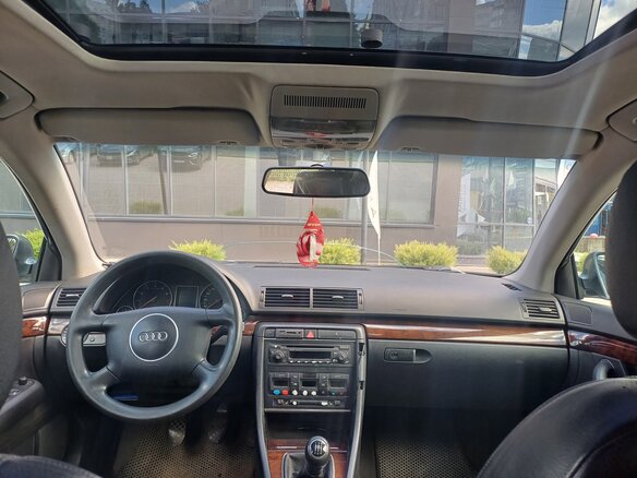2003 Audi A4 II (B6), серый, 450000 рублей - вид 5
