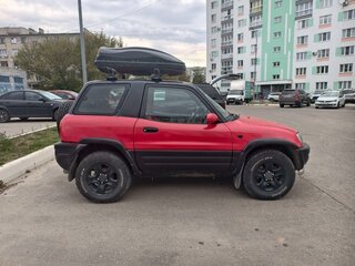1995 Toyota RAV4 I (XA10), красный, 550000 рублей, вид 4