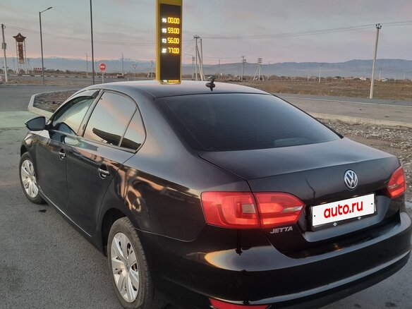 2013 Volkswagen Jetta VI, чёрный, 957000 рублей - вид 2