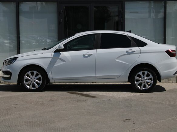 2024 Lada (ВАЗ) Vesta I Рестайлинг (NG), белый, 1392000 рублей - вид 7