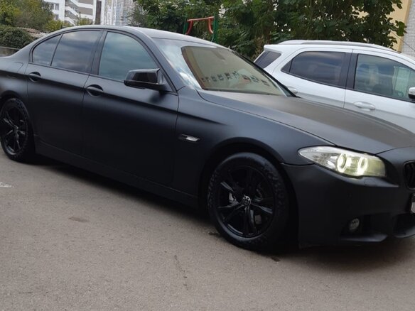 2012 BMW 5 серии 528i xDrive VI (F10/F11/F07), чёрный, 1950000 рублей - вид 1