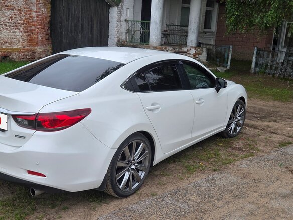 2012 Mazda 6 III (GJ), белый, 1400000 рублей - вид 3